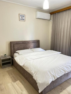 Διαμέρισμα σε κεντρικό σημείο, ήσυχη γειτονιά με υπέρδιπλο κρεβάτι